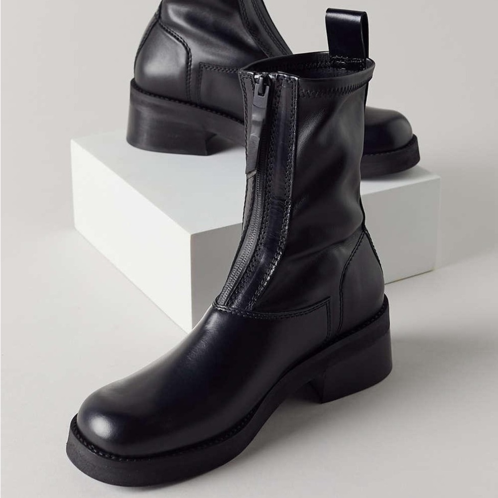 E8 By Miista Black Doris Front Zip Boot